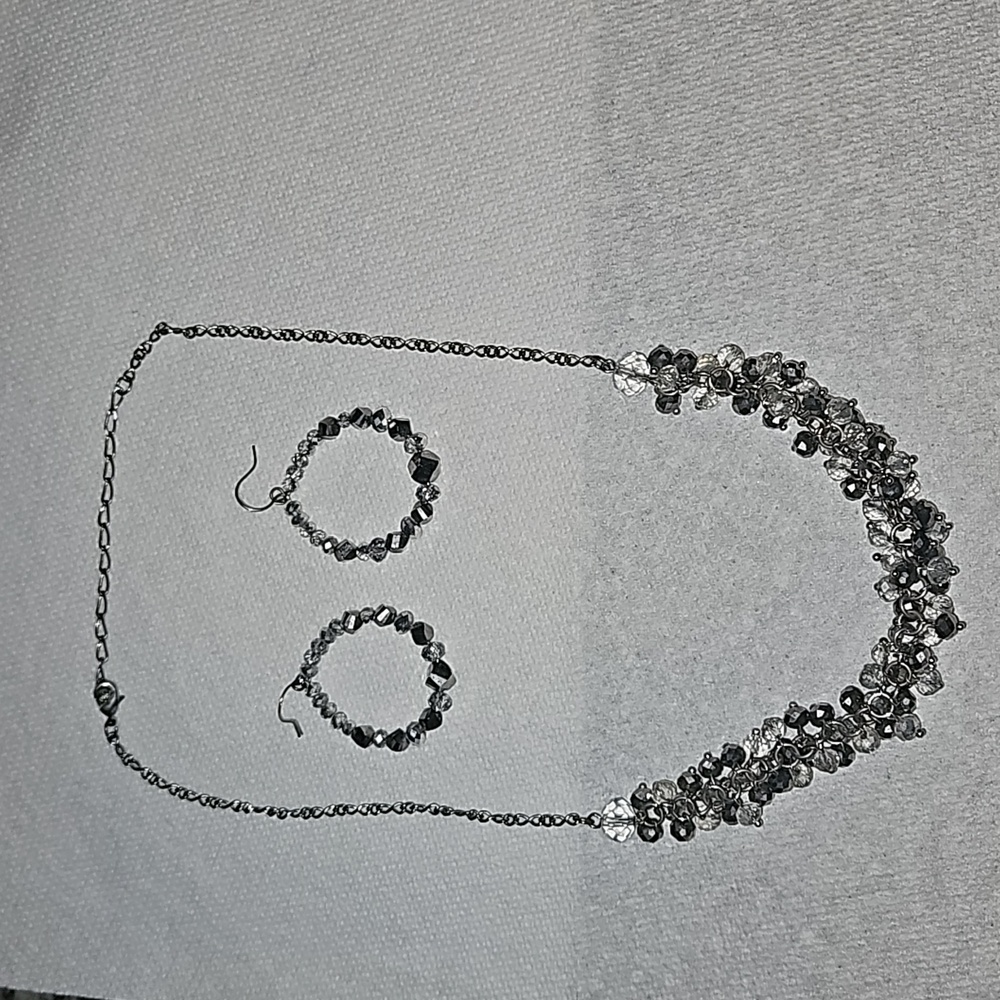 Fashion jewelry - necklace and earrings